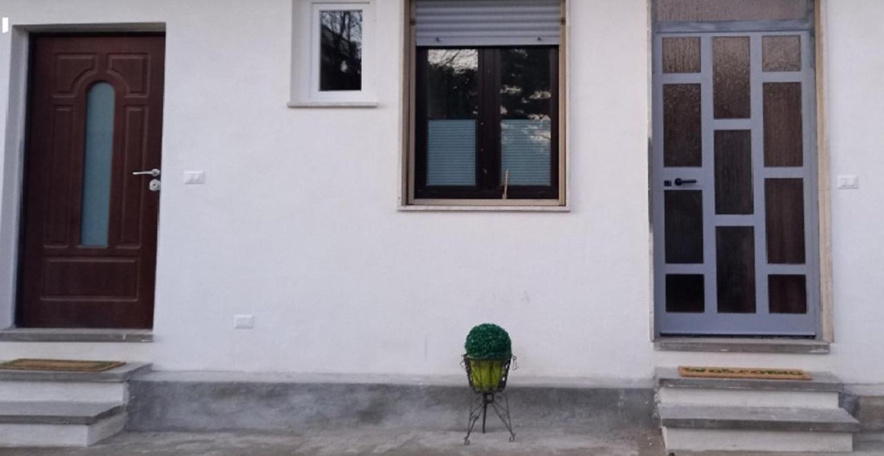 גאלארטה Il Cortile Dei 3 Camera Matrimoniale מראה חיצוני תמונה